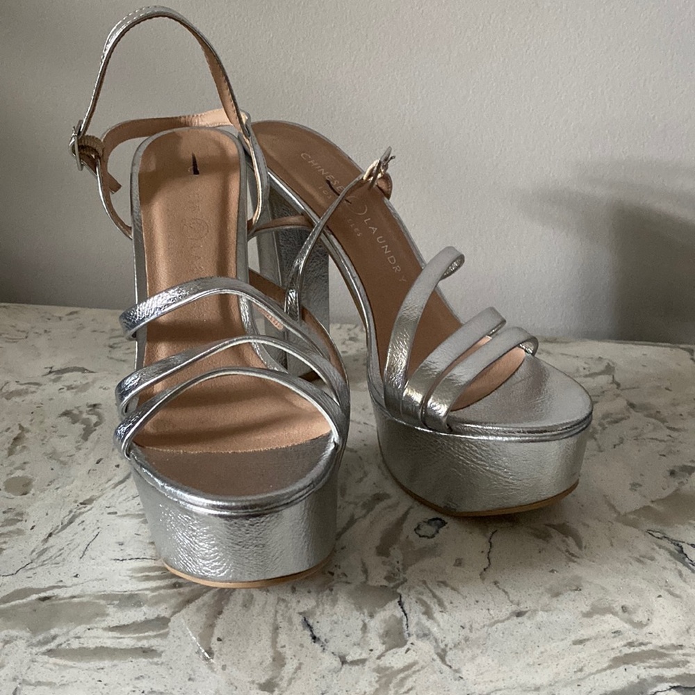 COPY - AMELLA PLATFORM SANDAL size 7.5